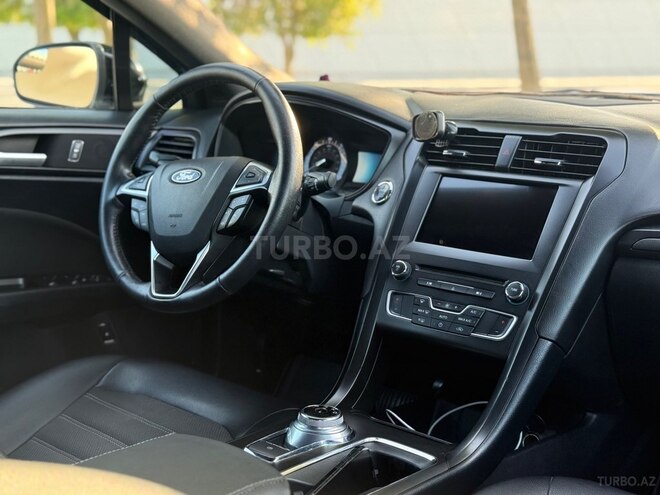 Ford Fusion (North America)-16