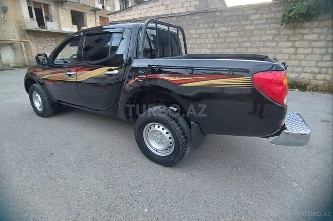Mitsubishi L200-6