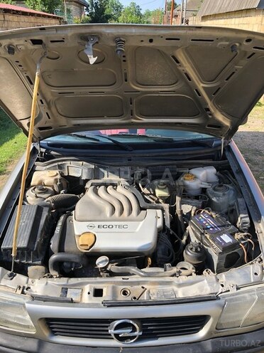 Opel Astra-4