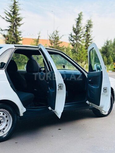 LADA (VAZ) Priora-6