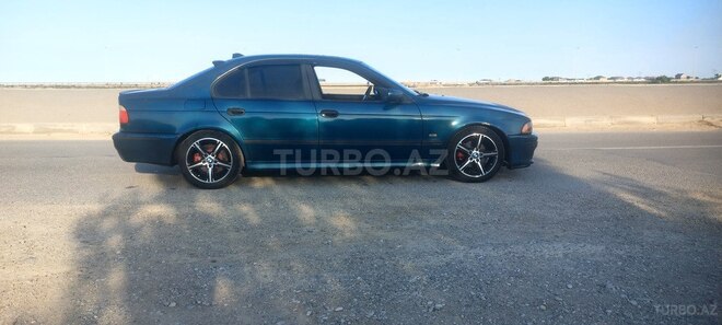 BMW 528-2