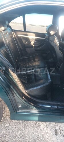 BMW 528-9