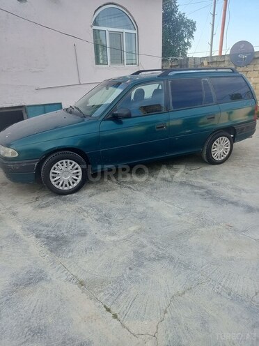 Opel Astra-2