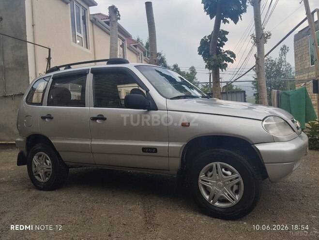 Chevrolet Niva-3