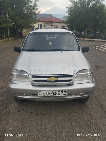 Chevrolet Niva-10