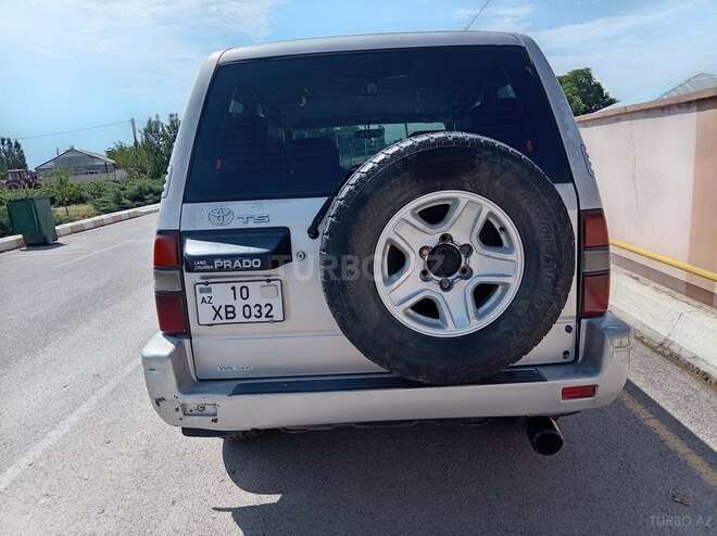 Toyota Land Cruiser Prado-7