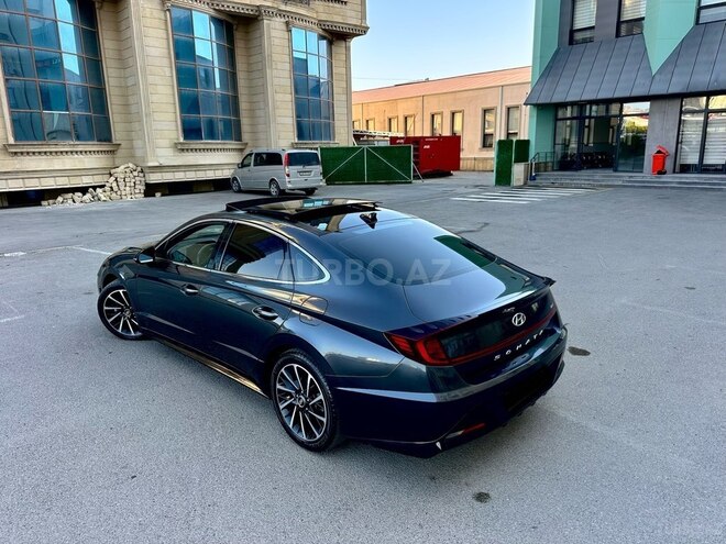 Hyundai Sonata-2