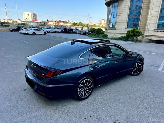Hyundai Sonata-4