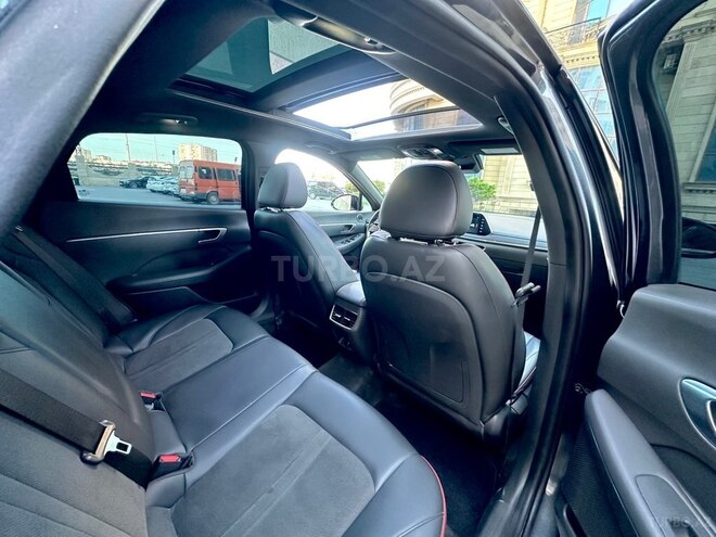 Hyundai Sonata-13