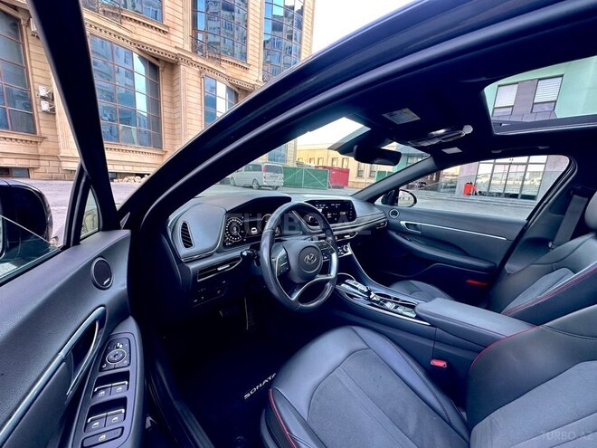 Hyundai Sonata-14