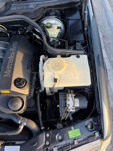 Mercedes C 240-18