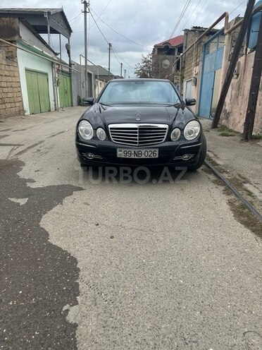 Mercedes E 320-1