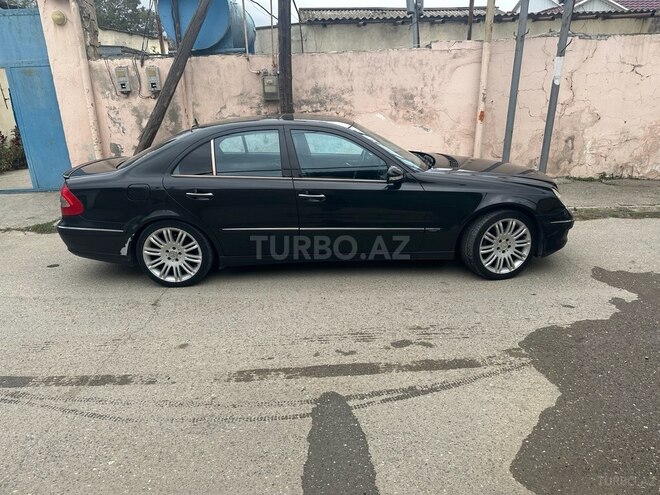 Mercedes E 320-4