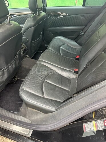 Mercedes E 320-8