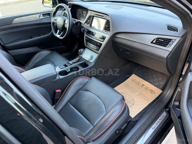 Hyundai Sonata-13