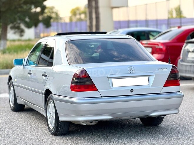 Mercedes C 200-9