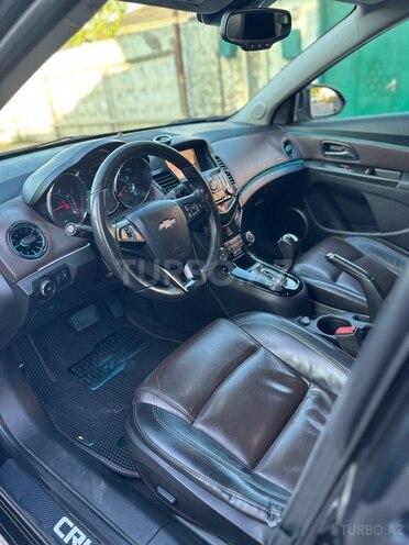 Chevrolet Cruze-11