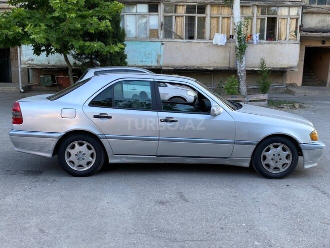 Mercedes C 180-8