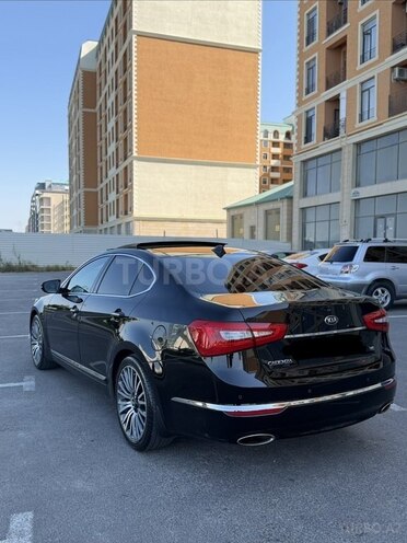 Kia Cadenza-7