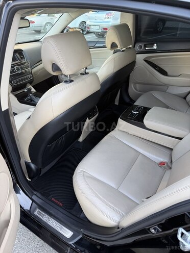 Kia Cadenza-10