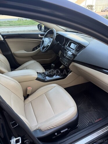 Kia Cadenza-8