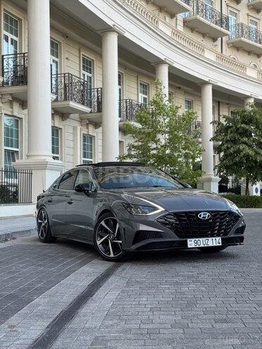 Hyundai Sonata-1