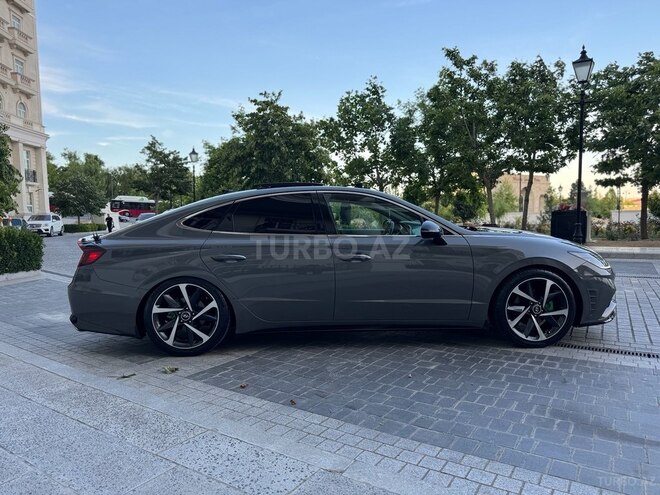 Hyundai Sonata-8
