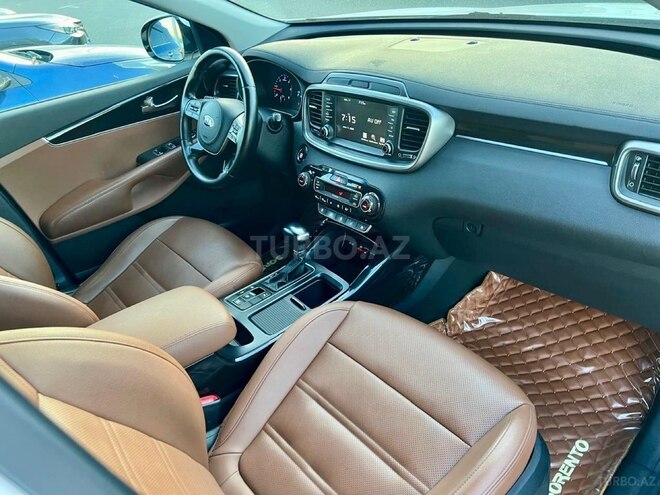 Kia Sorento-15