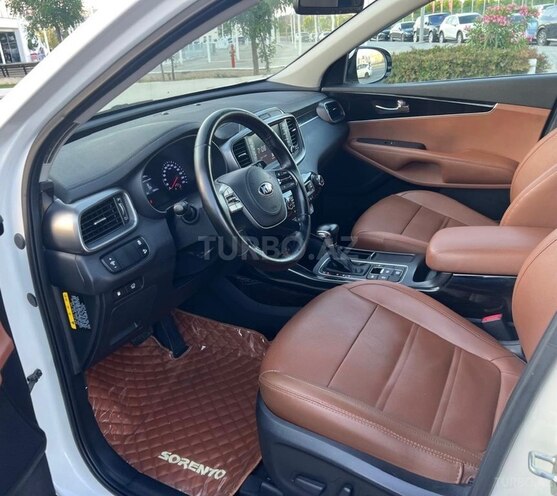 Kia Sorento-18