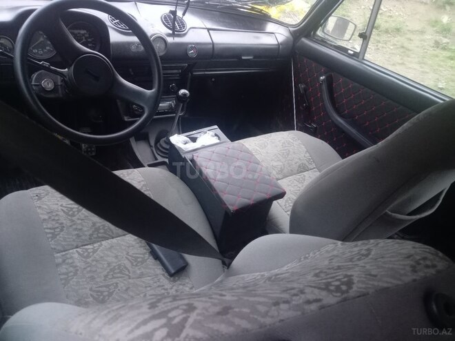 LADA (VAZ) 2106-9