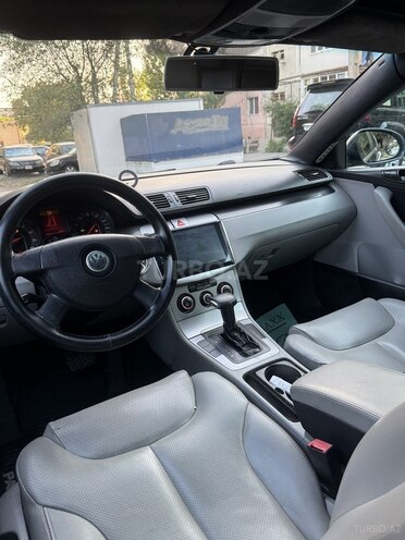 Volkswagen Passat-8
