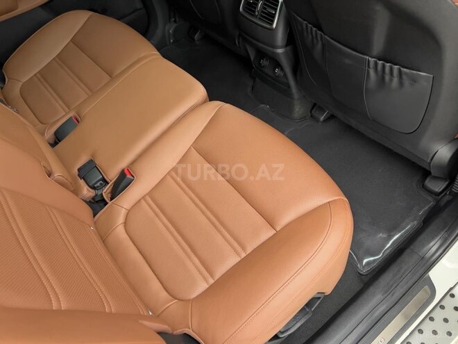 Kia Sorento-12