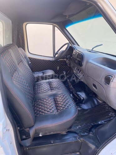 Ford Transit-8