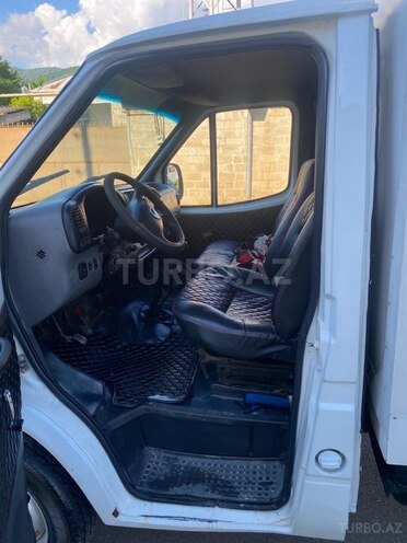 Ford Transit-7
