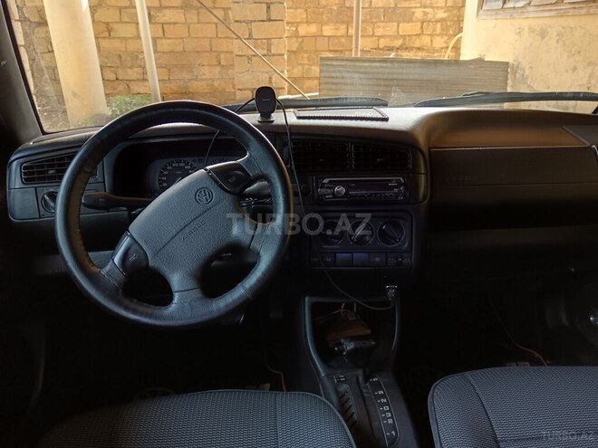 Volkswagen Polo-9