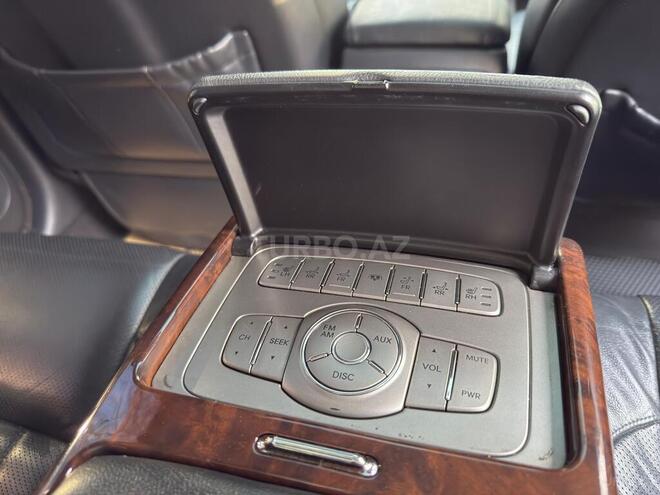 Hyundai Genesis-10