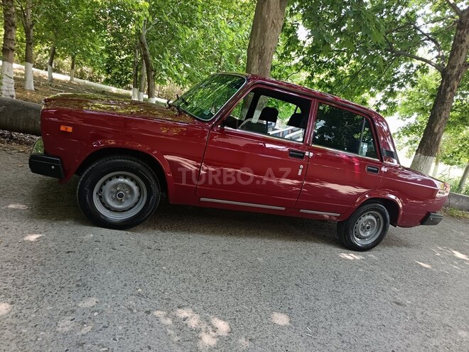 LADA (VAZ) 2107-2