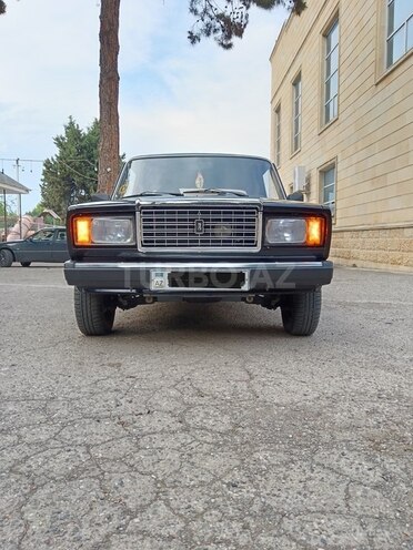 LADA (VAZ) 2107-1