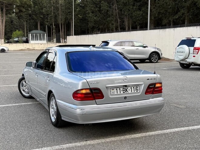 Mercedes E 280-7