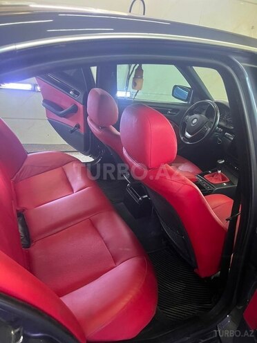 BMW 320-7