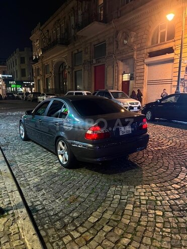 BMW 320-3