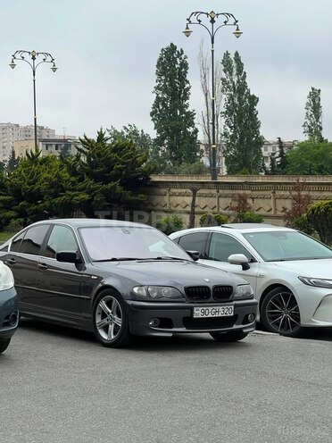 BMW 320-4