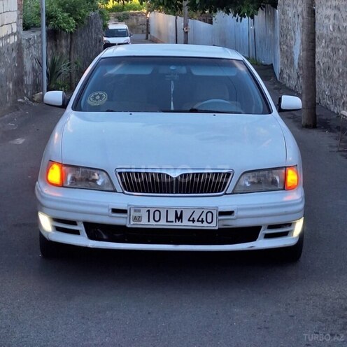 Nissan Maxima-1