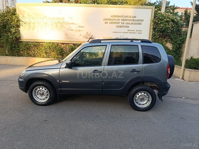 Chevrolet Niva-3