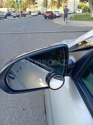Hyundai Elantra-17