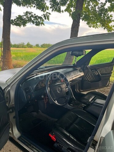 Mercedes C 220-8
