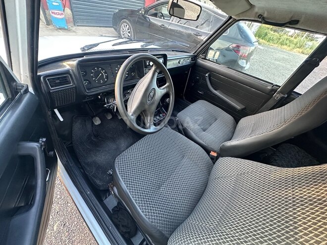 LADA (VAZ) 2107-10