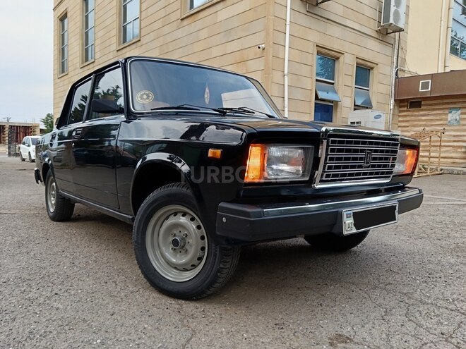 LADA (VAZ) 2107-5