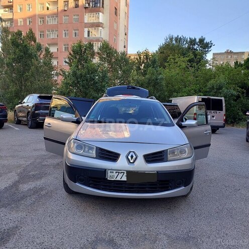 Renault Megane-5