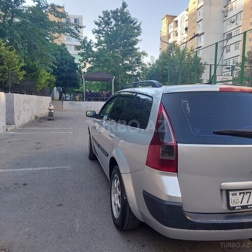 Renault Megane-12